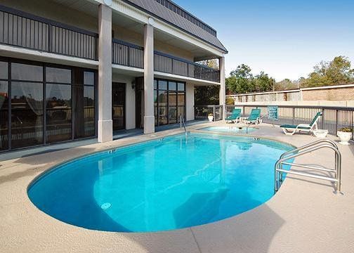 Suburban - Stewart Area Hotel Hinesville