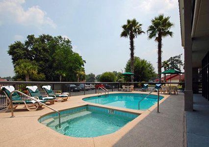 Suburban - Stewart Area Hotel Hinesville
